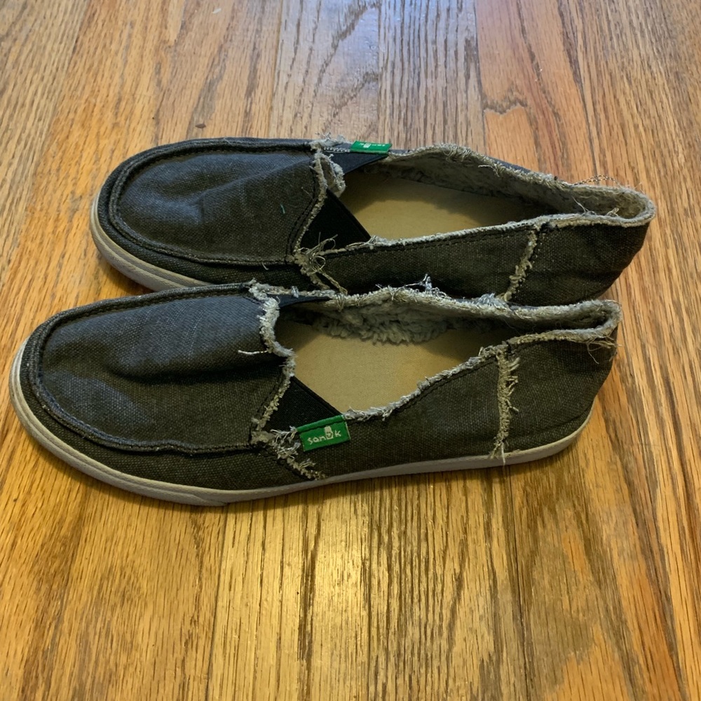 Sanuk slip on shoes